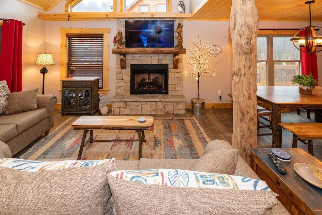 The Snow Owl Cabin Maggie Valley Eksteriør billede