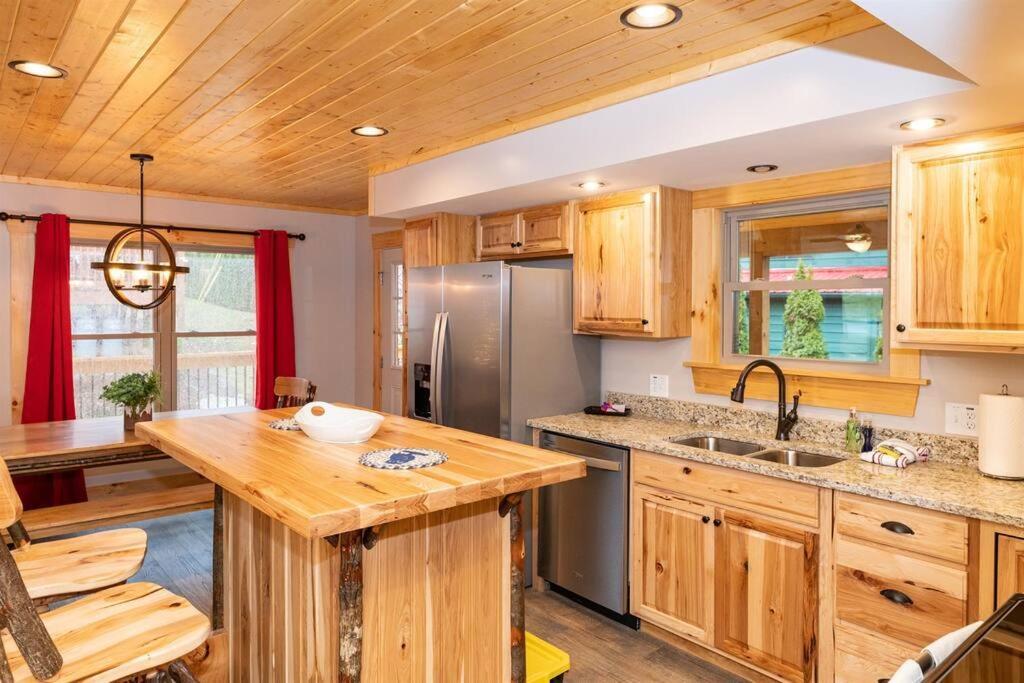 The Snow Owl Cabin Maggie Valley Eksteriør billede